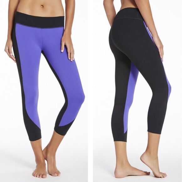 Fabletics Sydnee Capri Pants Leggings EUC XS/S - Picture 1 of 10